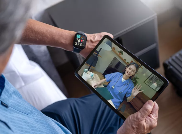 Telemedicine at home using digital tablet and a smartwatch