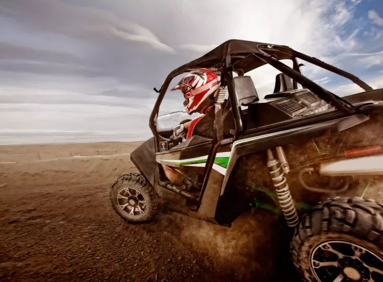 An offroad sports utility vehicle in action. Exponent engineers evaluate materials and mechanical systems in ROVs.