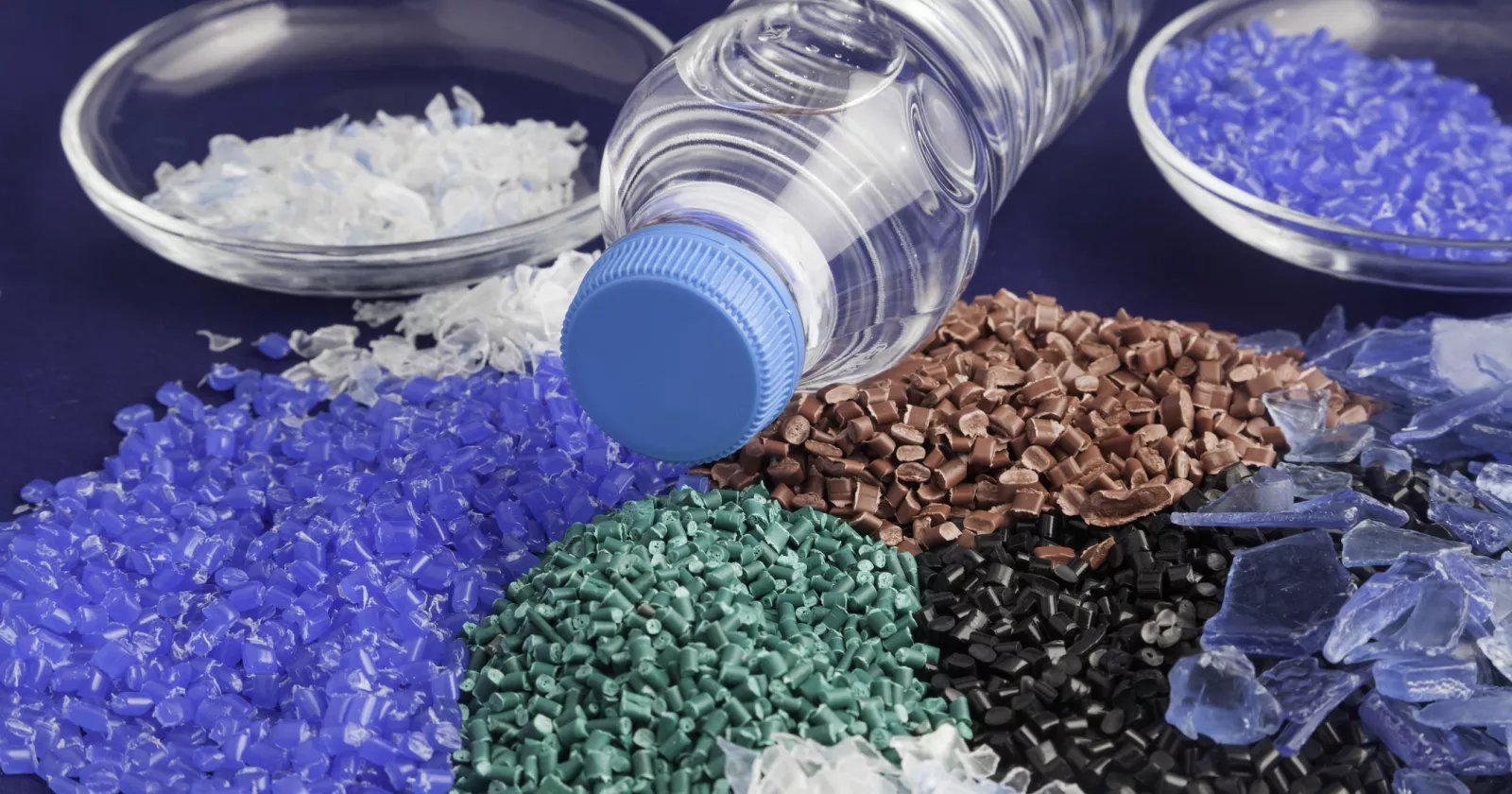 Recycled plastic granules 